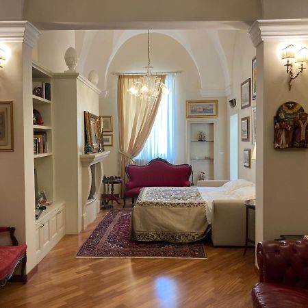 B&B Ai Due Santi Λέτσε Εξωτερικό φωτογραφία